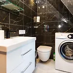 Apartamentai Pas Kaju Senamiestyje Salia Botanikos Parko Apartment *