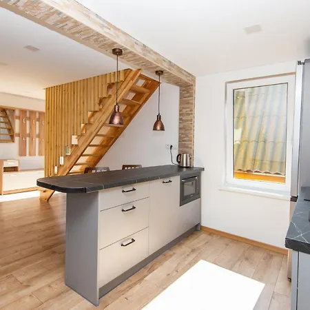 Apartamento Apartamentai Pas Kaju Senamiestyje Salia Botanikos Parko *