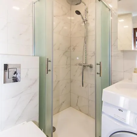 Apartamentai Pas Kaju Senamiestyje Salia Botanikos Parko